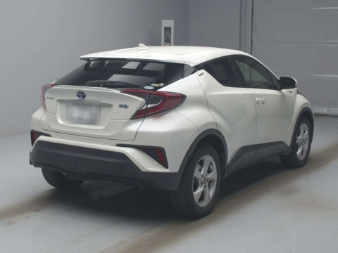 2019 Toyota C-HR ZYX10[1]