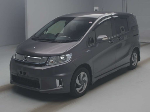 2016 Honda Freed spike hybrid GP3[0]