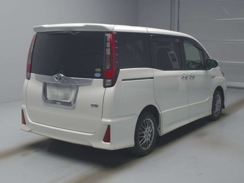 2016 Toyota Noah ZWR80W[1]