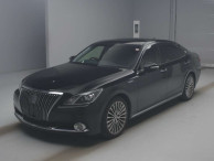 2013 Toyota Crown Majesta