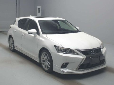 2014 Lexus CT ZWA10[2]