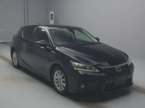 2011 Lexus CT ZWA10[2]