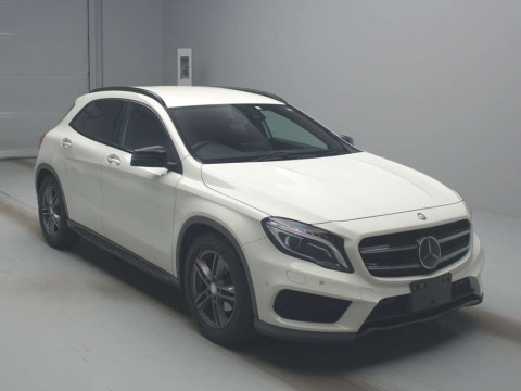 2016 Mercedes Benz GLA-Class 156942[2]