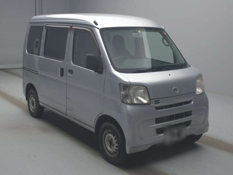 2015 Daihatsu Hijet Cargo S321V[2]