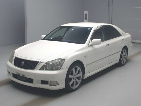 2005 Toyota Crown GRS180[0]