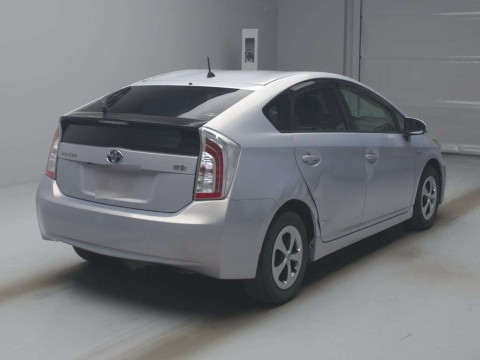 2013 Toyota Prius ZVW30[1]