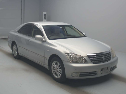 2006 Toyota Crown GRS180[2]