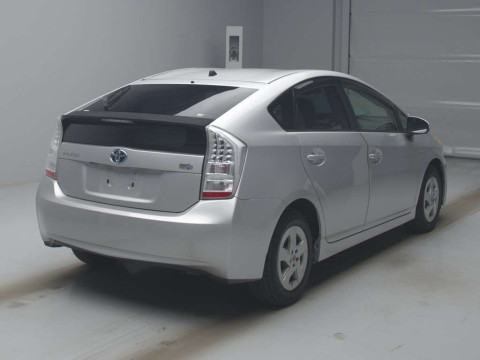 2010 Toyota Prius ZVW30[1]