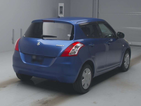 2011 Suzuki Swift ZC72S[1]