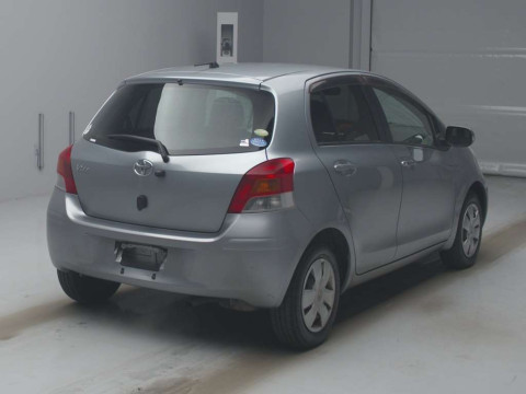 2008 Toyota Vitz SCP90[1]