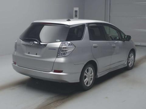 2012 Honda Fit Shuttle Hybrid GP2[1]