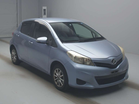 2011 Toyota Vitz KSP130[2]