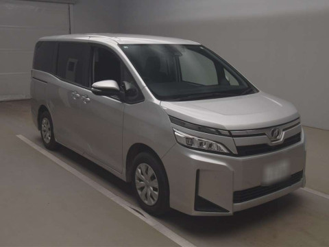 2020 Toyota Voxy ZRR80G[2]