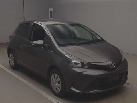 2015 Toyota Vitz KSP130[2]