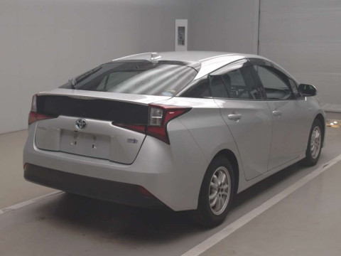 2019 Toyota Prius ZVW51[1]