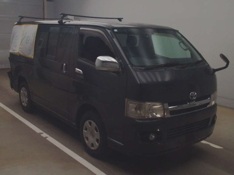 2005 Toyota Regiusace Van TRH200V[2]