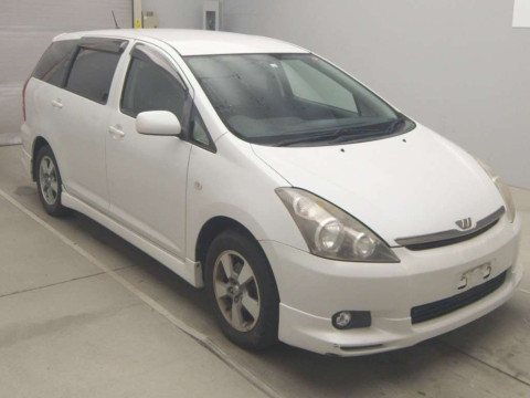 2004 Toyota Wish ZNE10G[2]