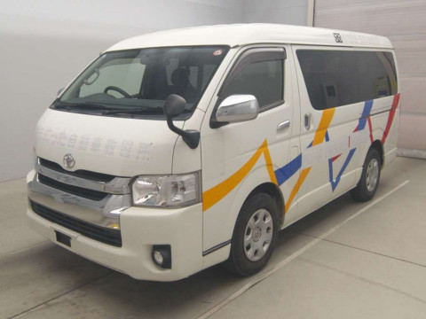 2016 Toyota Hiace Wagon TRH214W[0]