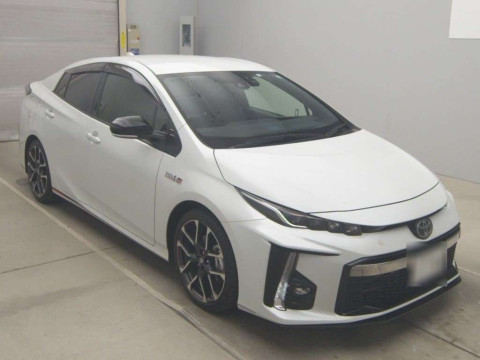 2022 Toyota Prius PHV ZVW52[2]