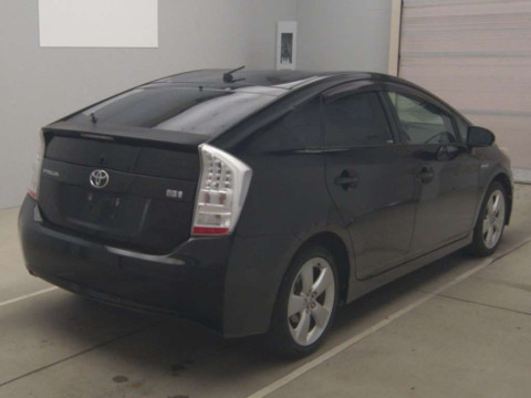 2010 Toyota Prius ZVW30[1]