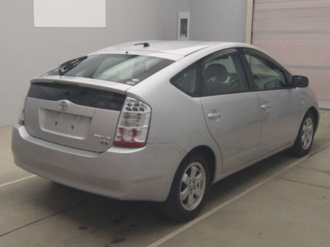 2011 Toyota Prius NHW20[1]