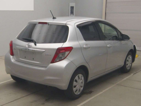 2011 Toyota Vitz KSP130[1]