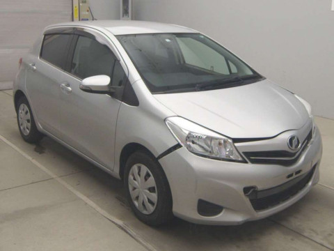 2011 Toyota Vitz KSP130[2]