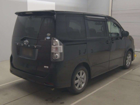 2008 Toyota Voxy ZRR70W[1]