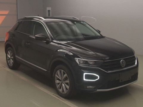 2022 Volkswagen T-Roc A1DPC[2]