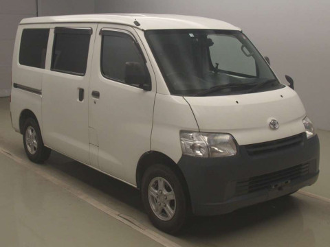 2013 Toyota Liteace Van S402M[2]