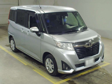 2020 Toyota Roomy M910A[2]