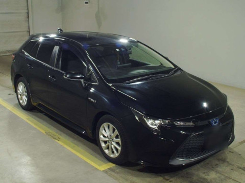 2020 Toyota Corolla Touring Wagon ZWE214W[2]