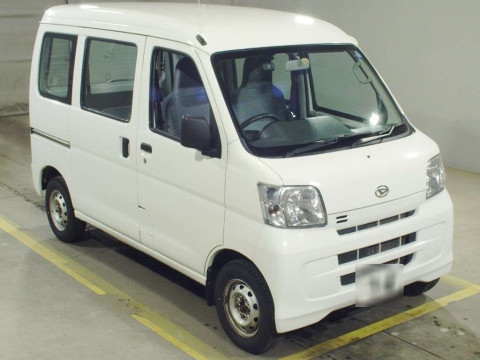 2016 Daihatsu Hijet Cargo S331V[2]