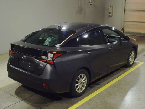 2019 Toyota Prius ZVW55[1]