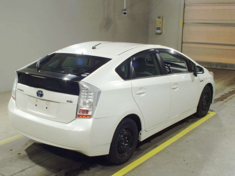 2011 Toyota Prius ZVW30[1]