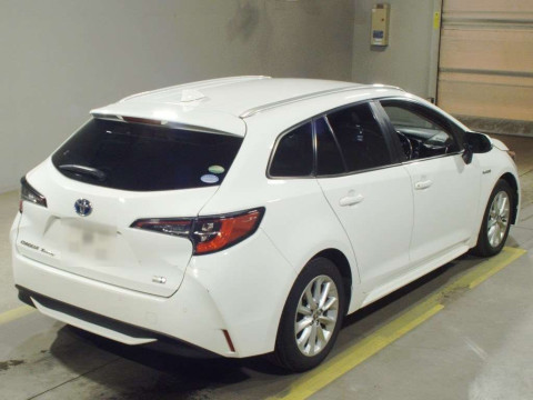 2019 Toyota Corolla Touring Wagon ZWE214W[1]