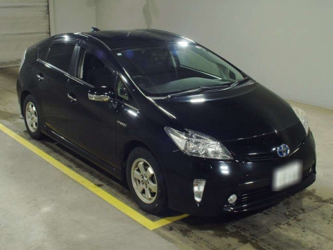 2013 Toyota Prius ZVW30[2]