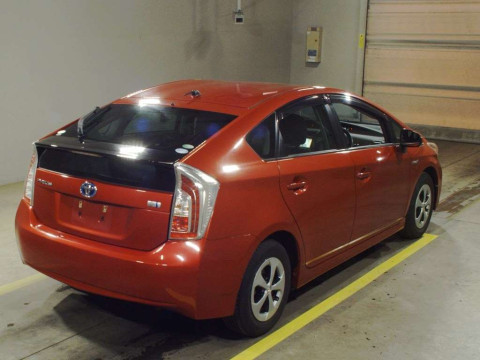 2014 Toyota Prius ZVW30[1]