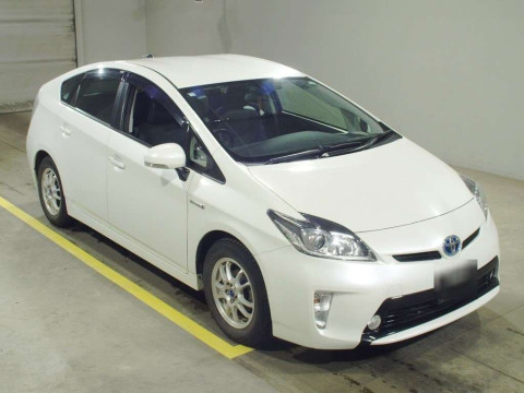 2012 Toyota Prius ZVW30[2]