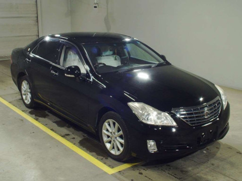 2008 Toyota Crown GRS201[2]