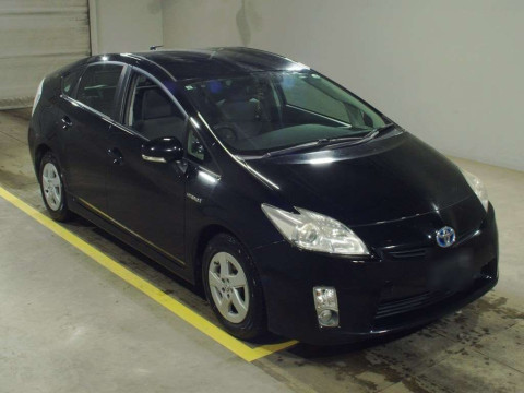 2011 Toyota Prius ZVW30[2]