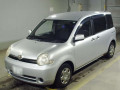 2005 Toyota Sienta