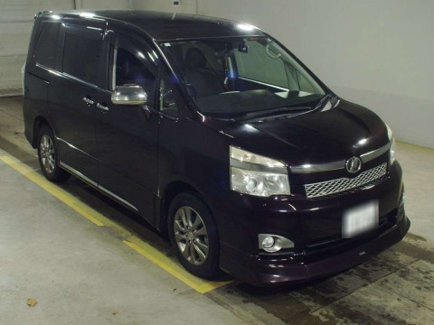 2012 Toyota Voxy ZRR75W[2]