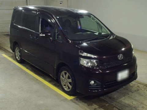 2010 Toyota Voxy ZRR75W[2]