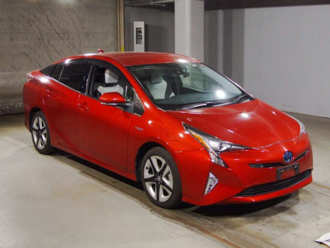 2018 Toyota Prius ZVW51[2]