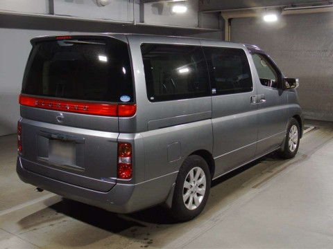 2005 Nissan Elgrand ME51[1]