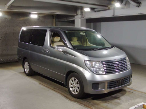 2005 Nissan Elgrand ME51[2]