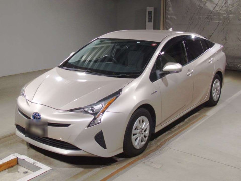 2016 Toyota Prius ZVW50[0]