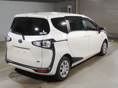 2015 Toyota Sienta NHP170G[1]