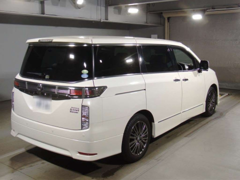 2018 Nissan Elgrand TE52[1]